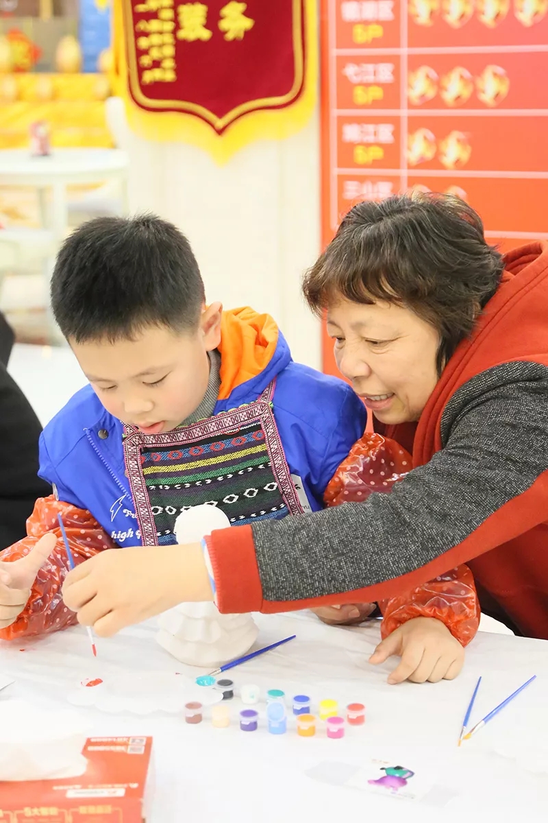 感恩回饋|金鑰匙家裝“親子石膏娃娃彩繪”圓滿結束