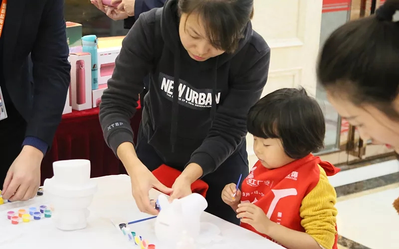 感恩回饋|金鑰匙家裝“親子石膏娃娃彩繪”圓滿結束